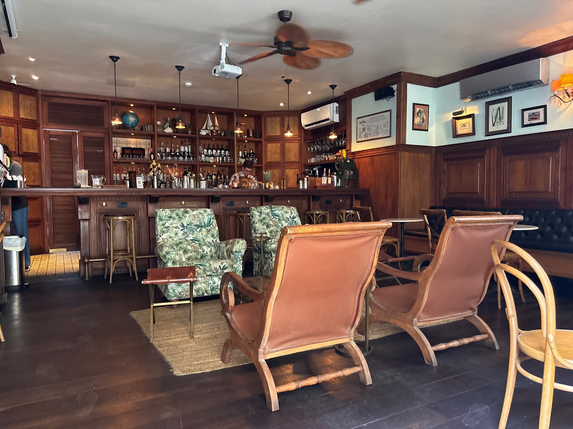 Pedro Mandinga Rum Bar